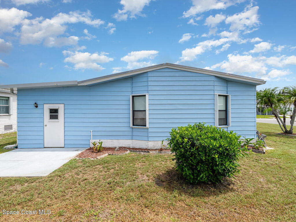 344 Avocado Drive, Barefoot Bay, FL 32976