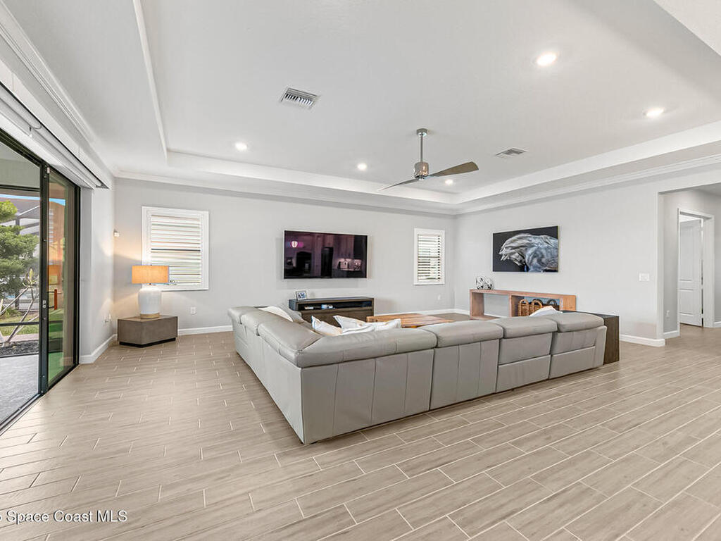 1393 Great Belt Circle, Melbourne, FL 32940