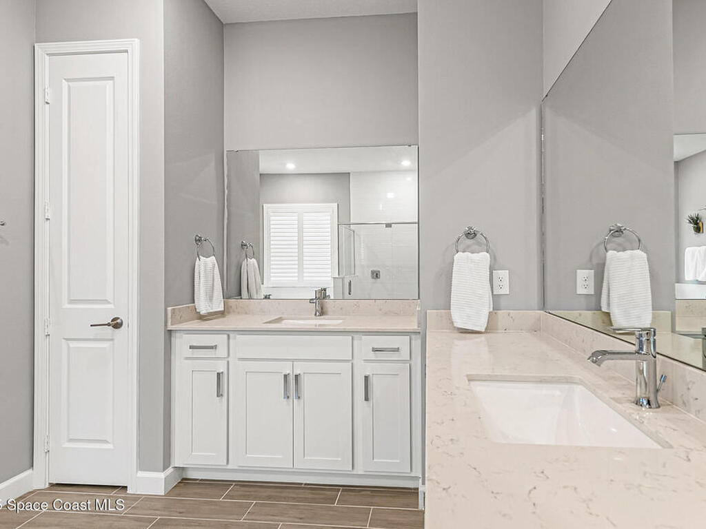 1393 Great Belt Circle, Melbourne, FL 32940