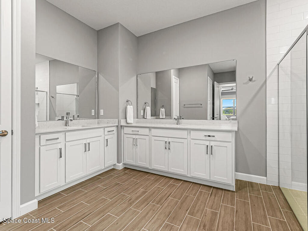 1393 Great Belt Circle, Melbourne, FL 32940