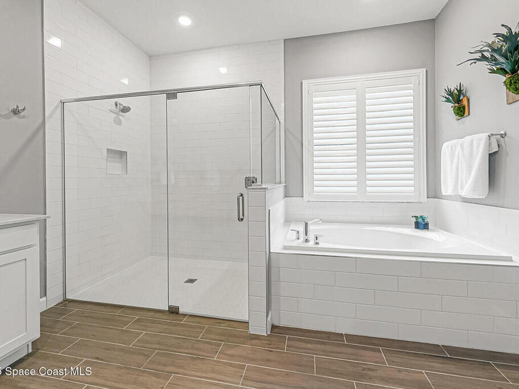 1393 Great Belt Circle, Melbourne, FL 32940