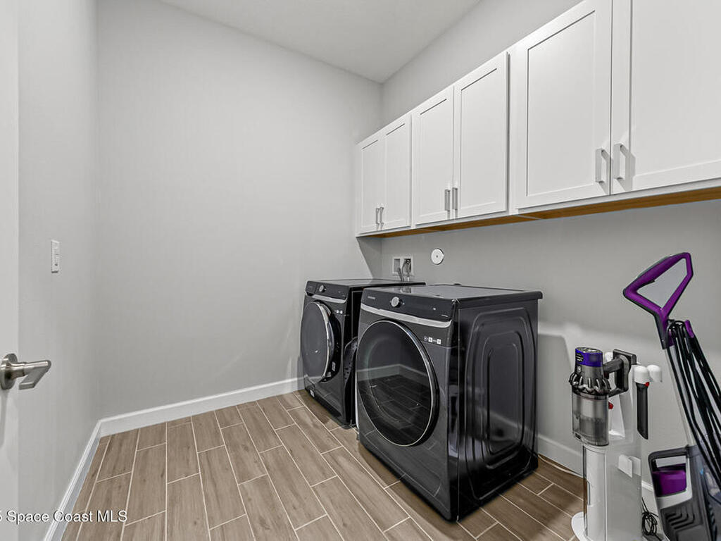 1393 Great Belt Circle, Melbourne, FL 32940