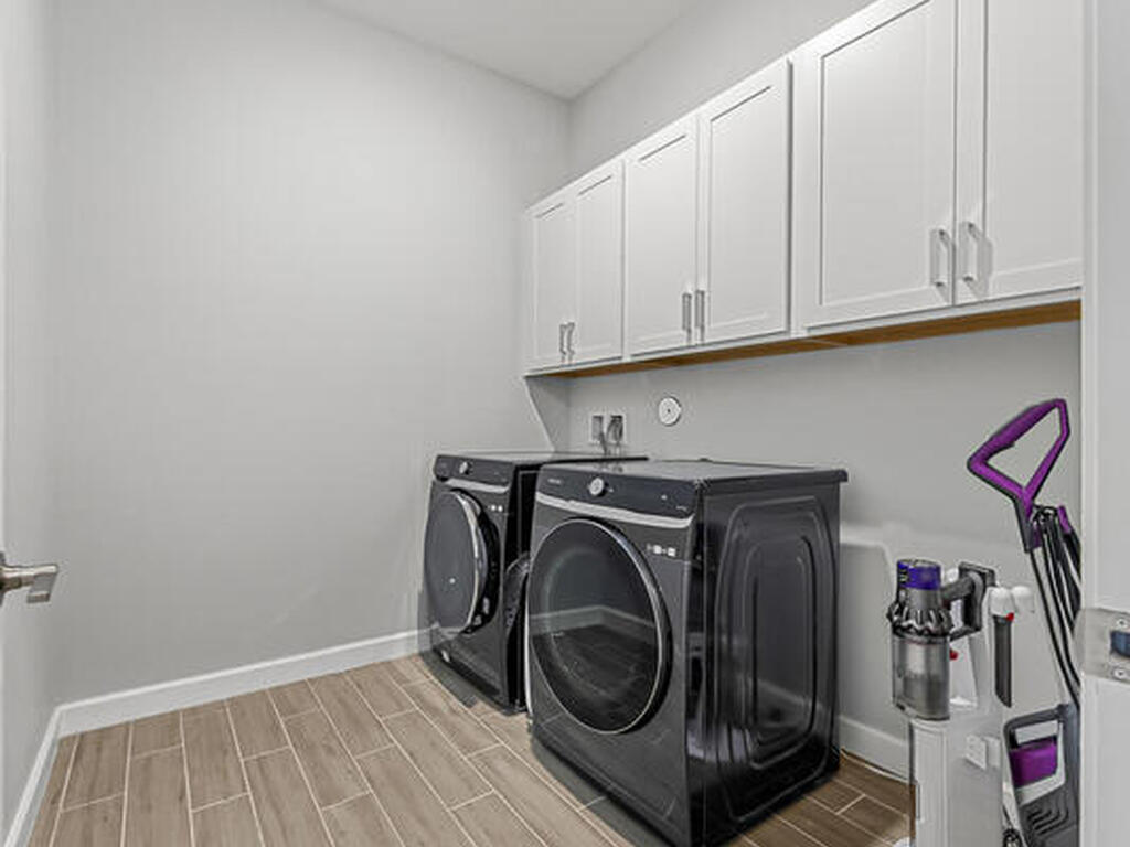 1393 Great Belt Circle, Melbourne, FL 32940