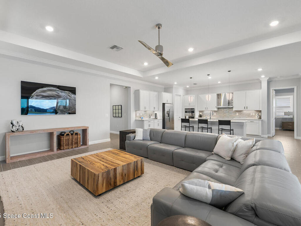 1393 Great Belt Circle, Melbourne, FL 32940