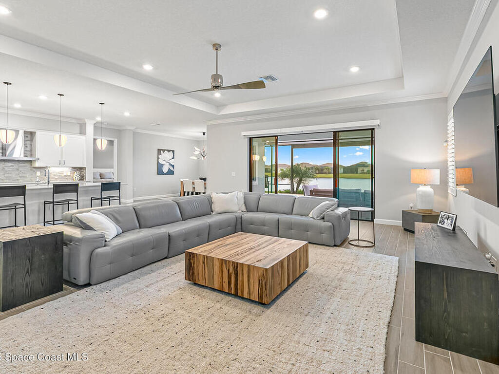 1393 Great Belt Circle, Melbourne, FL 32940