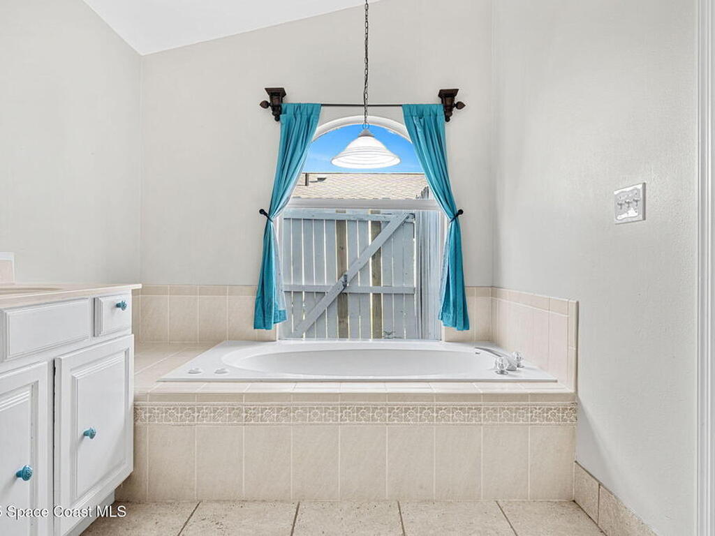 445 Diana Boulevard, Merritt Island, FL 32953