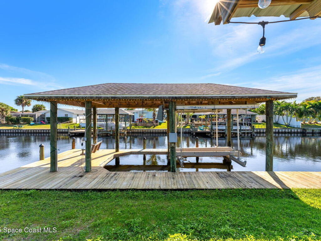 445 Diana Boulevard, Merritt Island, FL 32953