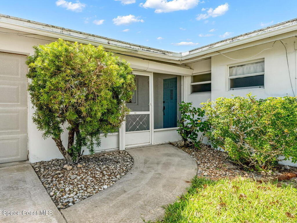 272 Bahama Boulevard, Cocoa Beach, FL 32931