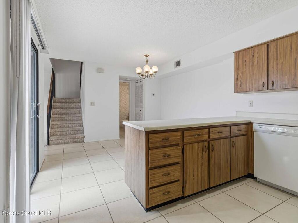 1020 Abada Court, Palm Bay, FL 32905