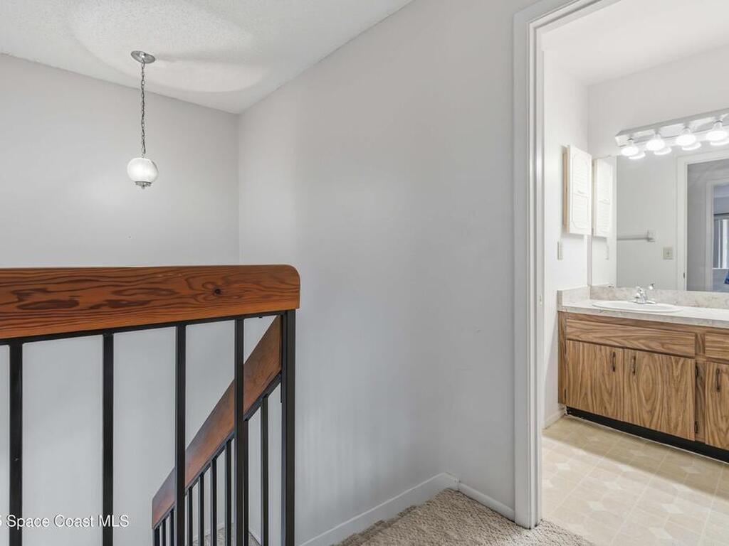 1020 Abada Court, Palm Bay, FL 32905