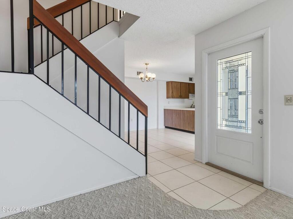 1020 Abada Court, Palm Bay, FL 32905