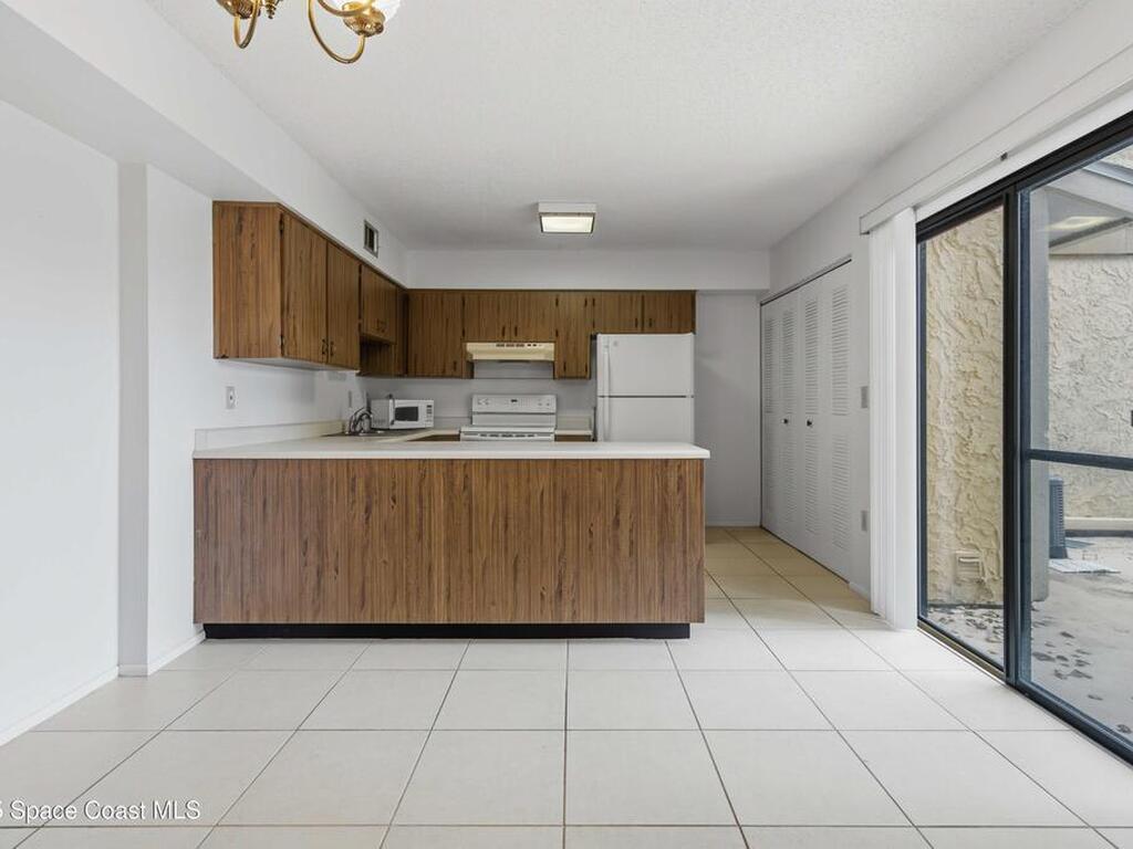 1020 Abada Court, Palm Bay, FL 32905