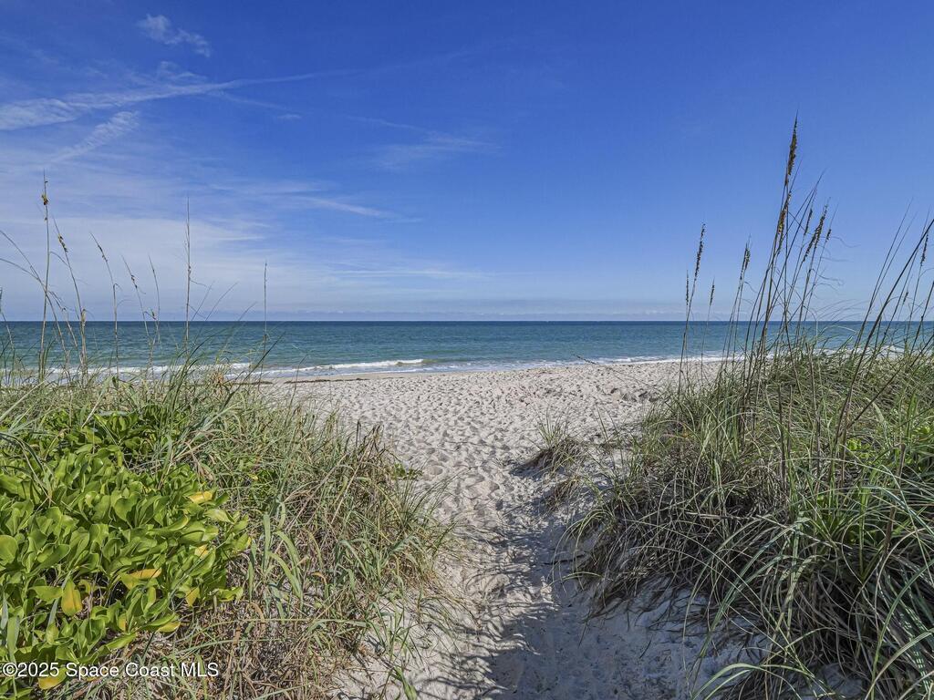 1903 Bay Road, Vero Beach, FL 32963