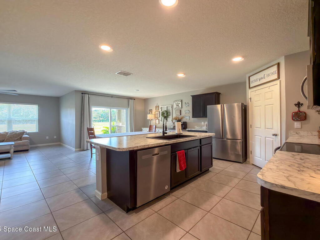 3570 Burrowing Owl Drive, Mims, FL 32754