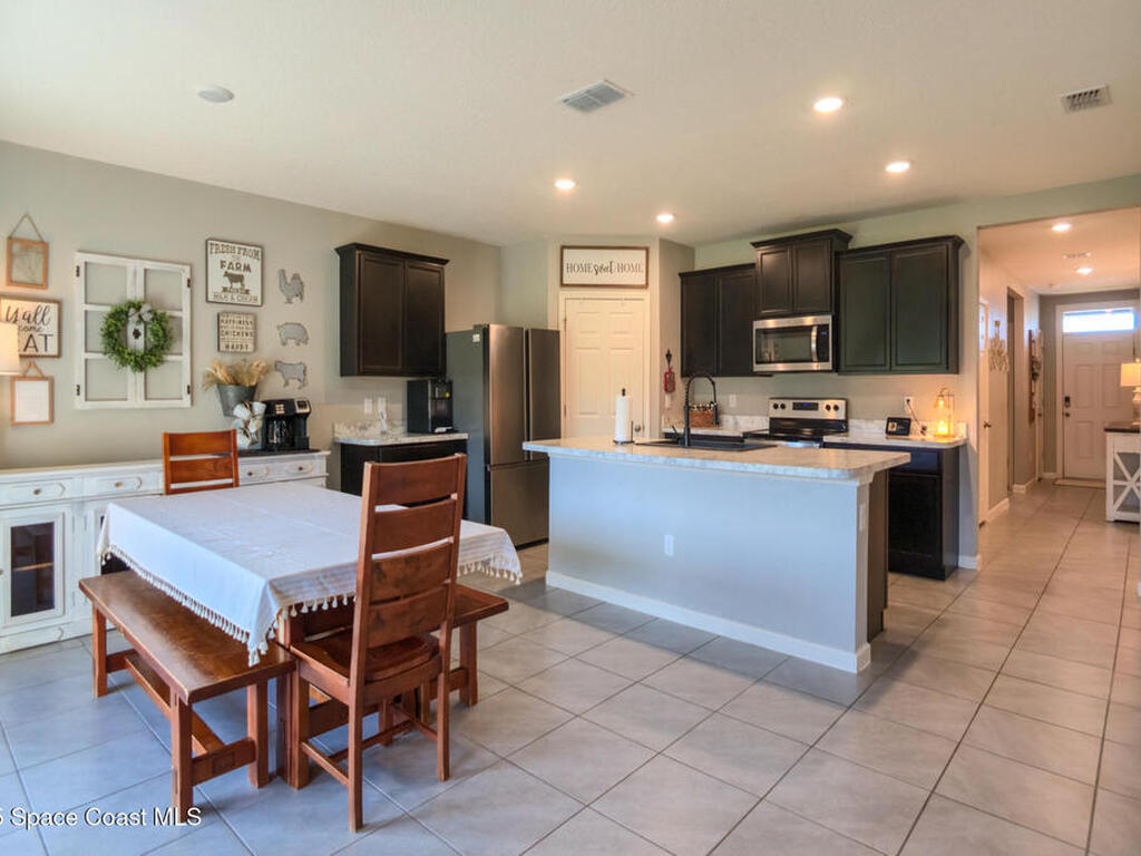 3570 Burrowing Owl Drive, Mims, FL 32754