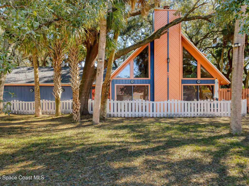 951 Pembroke Avenue, Palm Bay, FL 32907