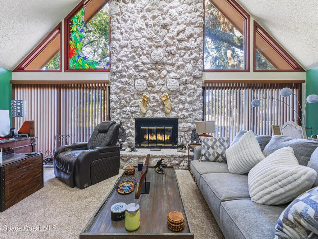 951 Pembroke Avenue, Palm Bay, FL 32907