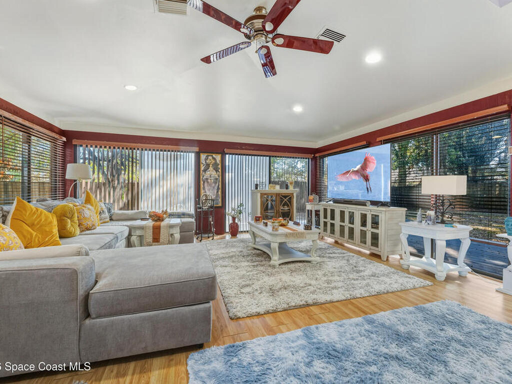 951 Pembroke Avenue, Palm Bay, FL 32907