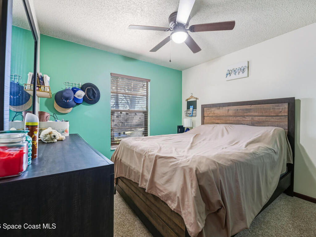 951 Pembroke Avenue, Palm Bay, FL 32907