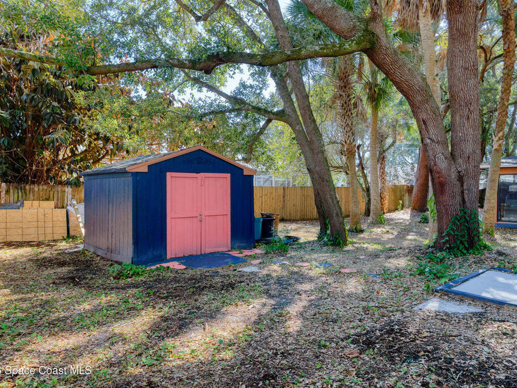 951 Pembroke Avenue, Palm Bay, FL 32907