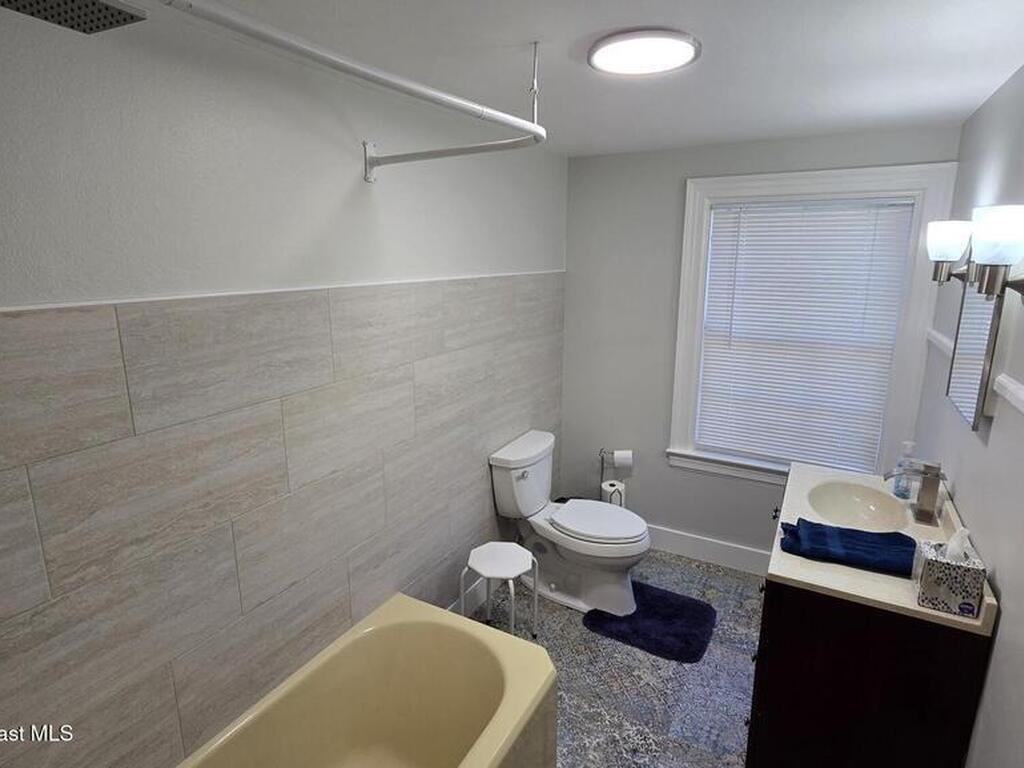 875 N Indian River Drive, Cocoa, FL 32922