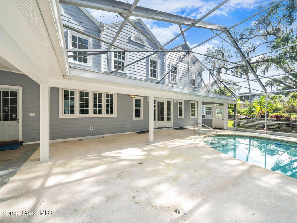 875 N Indian River Drive, Cocoa, FL 32922