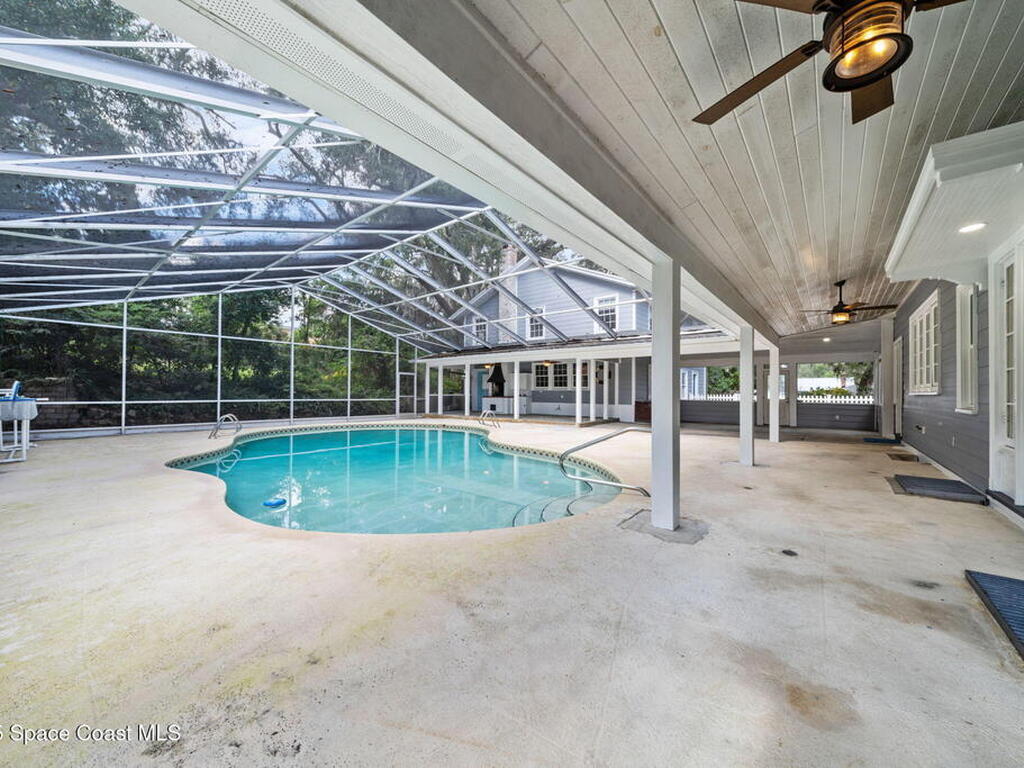 875 N Indian River Drive, Cocoa, FL 32922