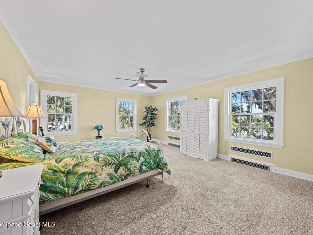 875 N Indian River Drive, Cocoa, FL 32922