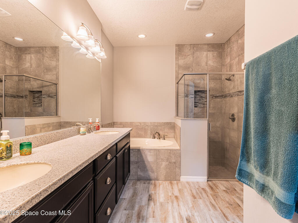 7603 Loren Cove Drive, Melbourne, FL 32940