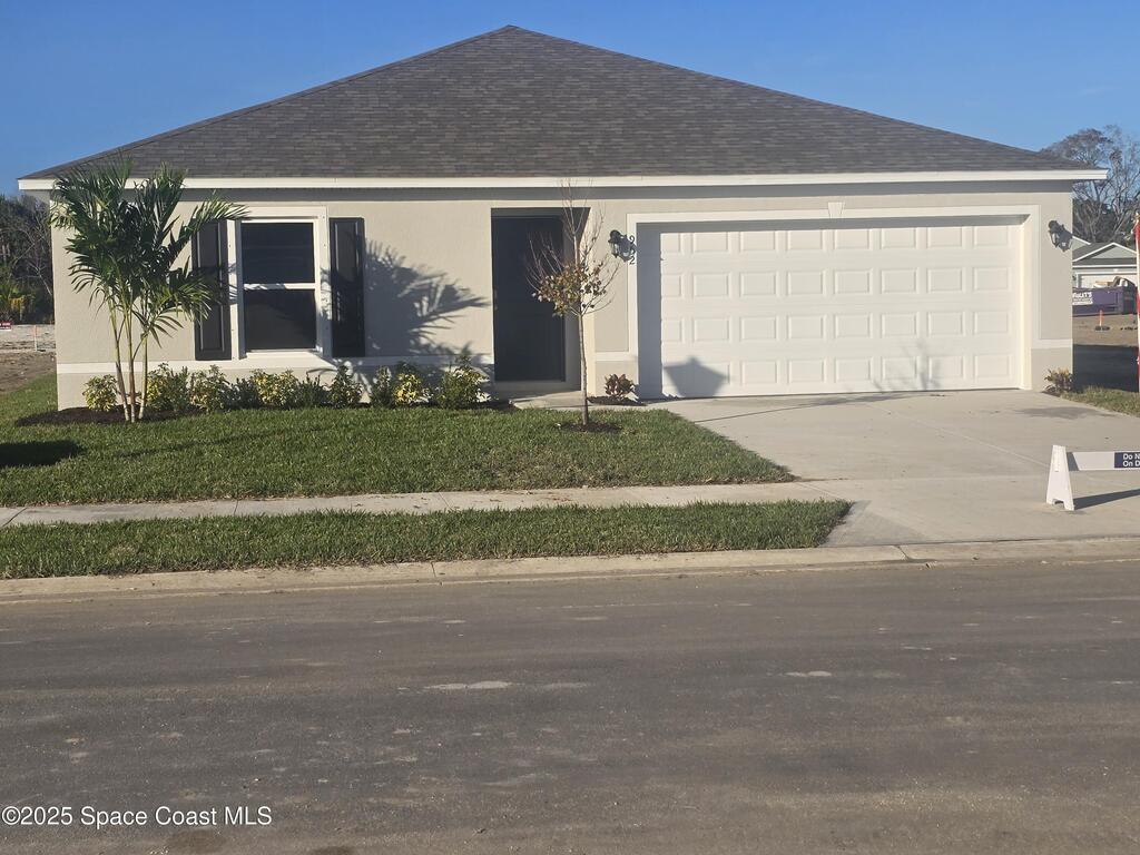 952 SW Richmond Circle, Palm Bay, FL 32908