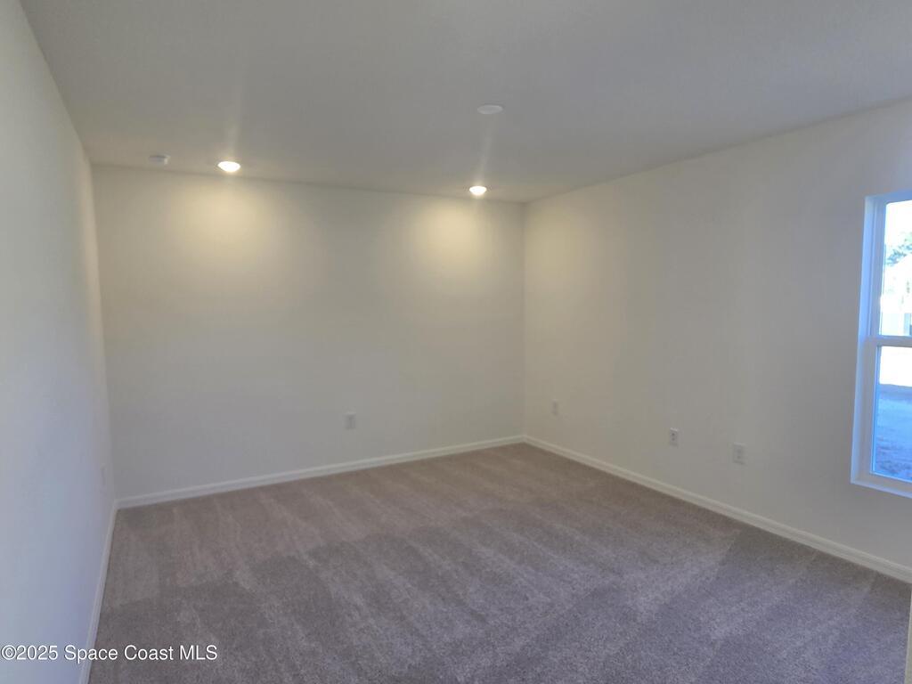 952 SW Richmond Circle, Palm Bay, FL 32908