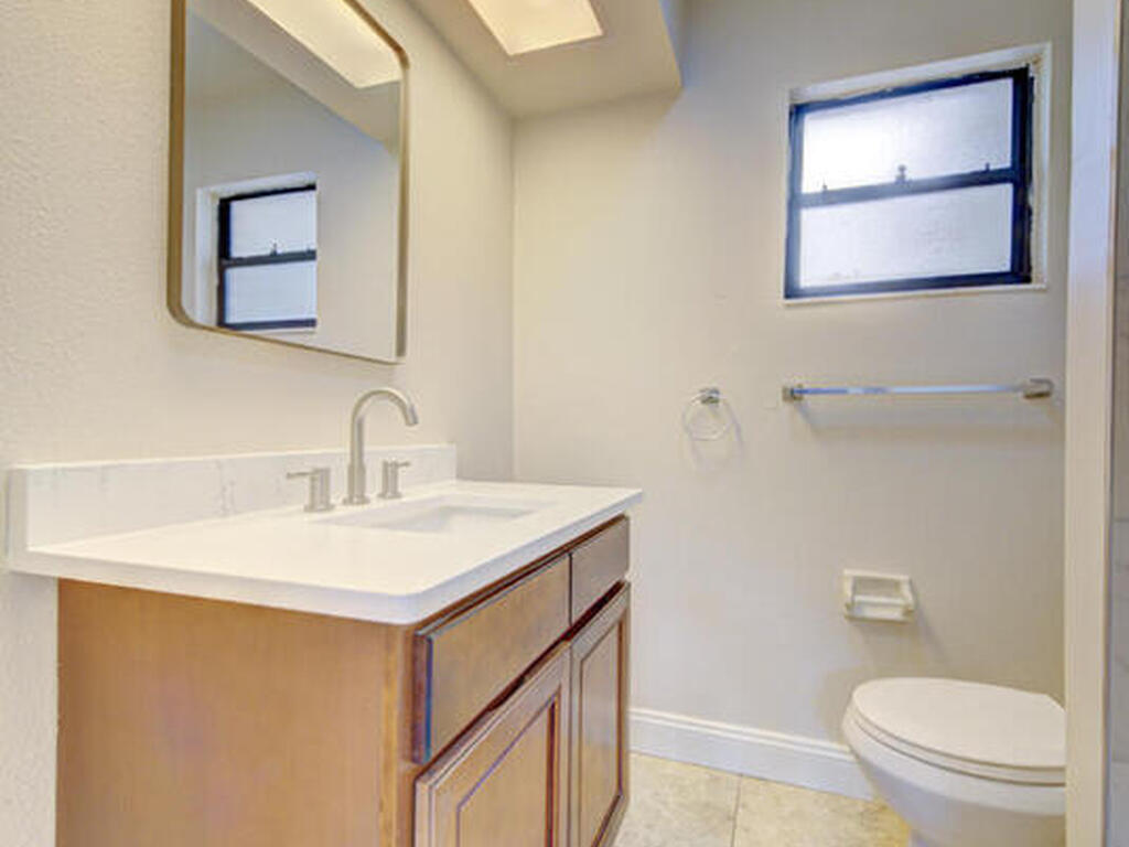 725 Osage Avenue, Melbourne, FL 32935