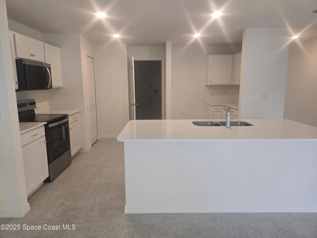 971 SW Richmond Circle, Palm Bay, FL 32908