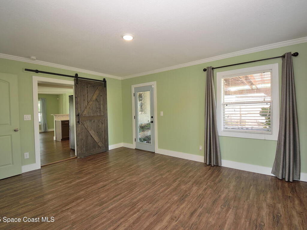 833 Chickasaw Avenue, Melbourne, FL 32935