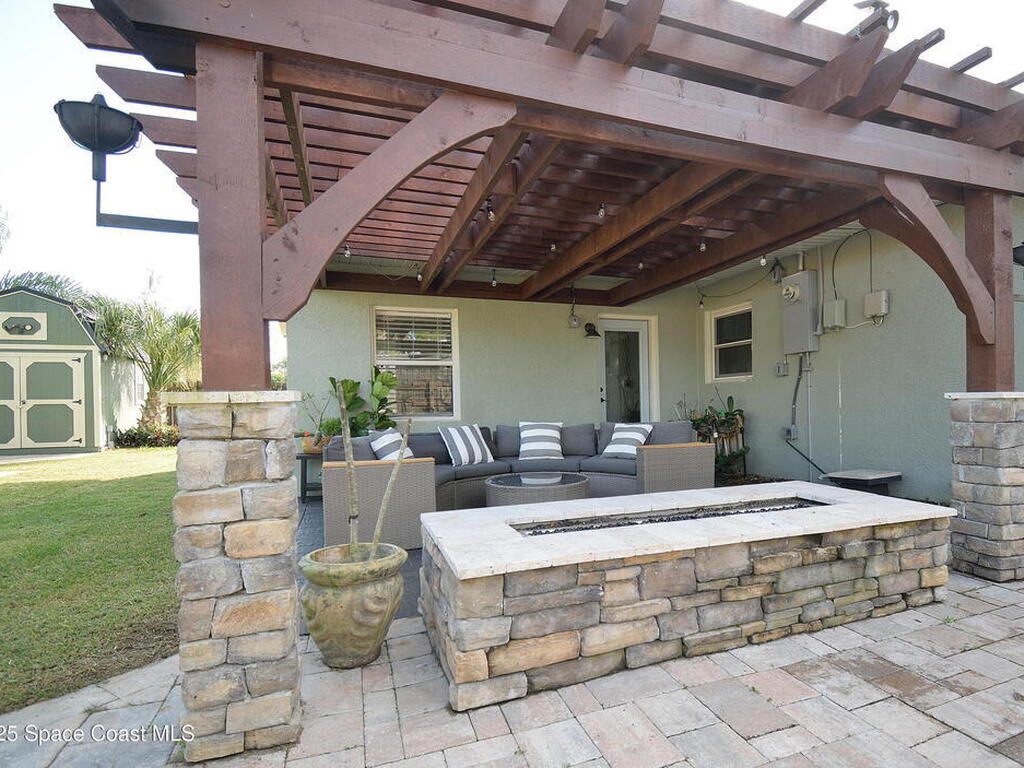 833 Chickasaw Avenue, Melbourne, FL 32935