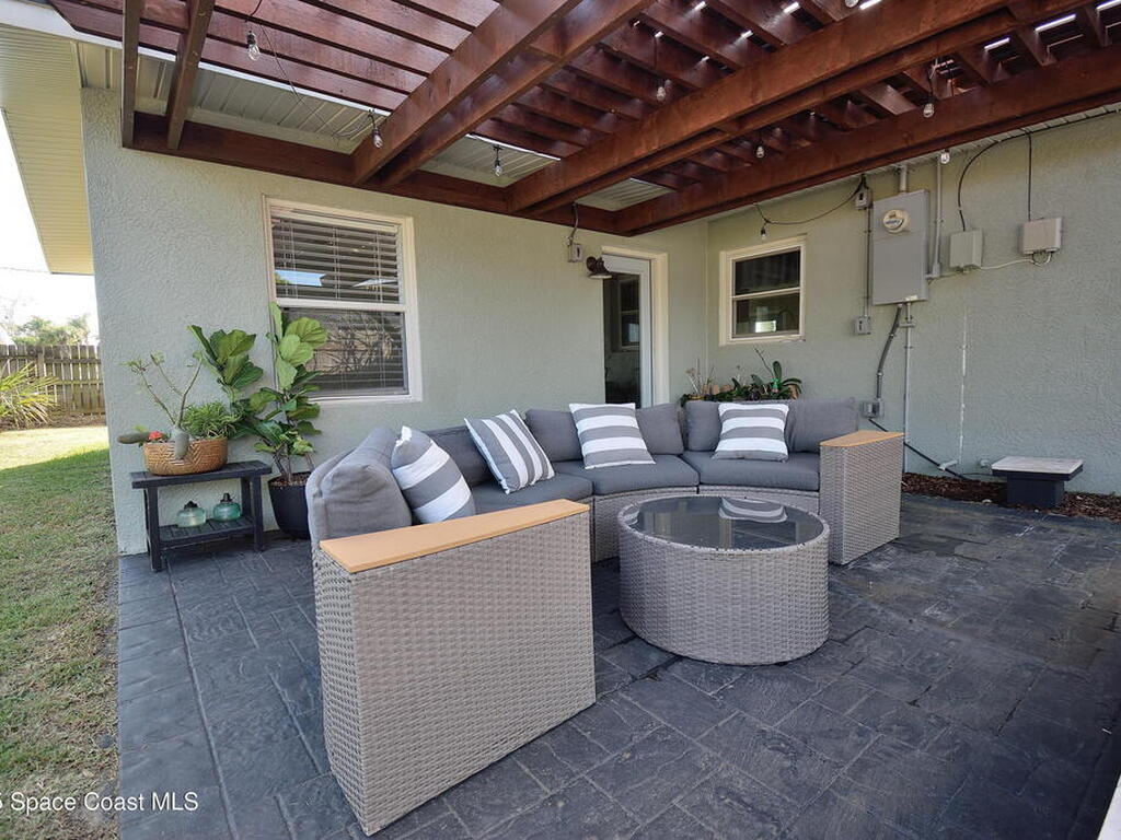 833 Chickasaw Avenue, Melbourne, FL 32935