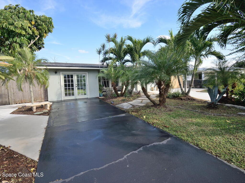 833 Chickasaw Avenue, Melbourne, FL 32935