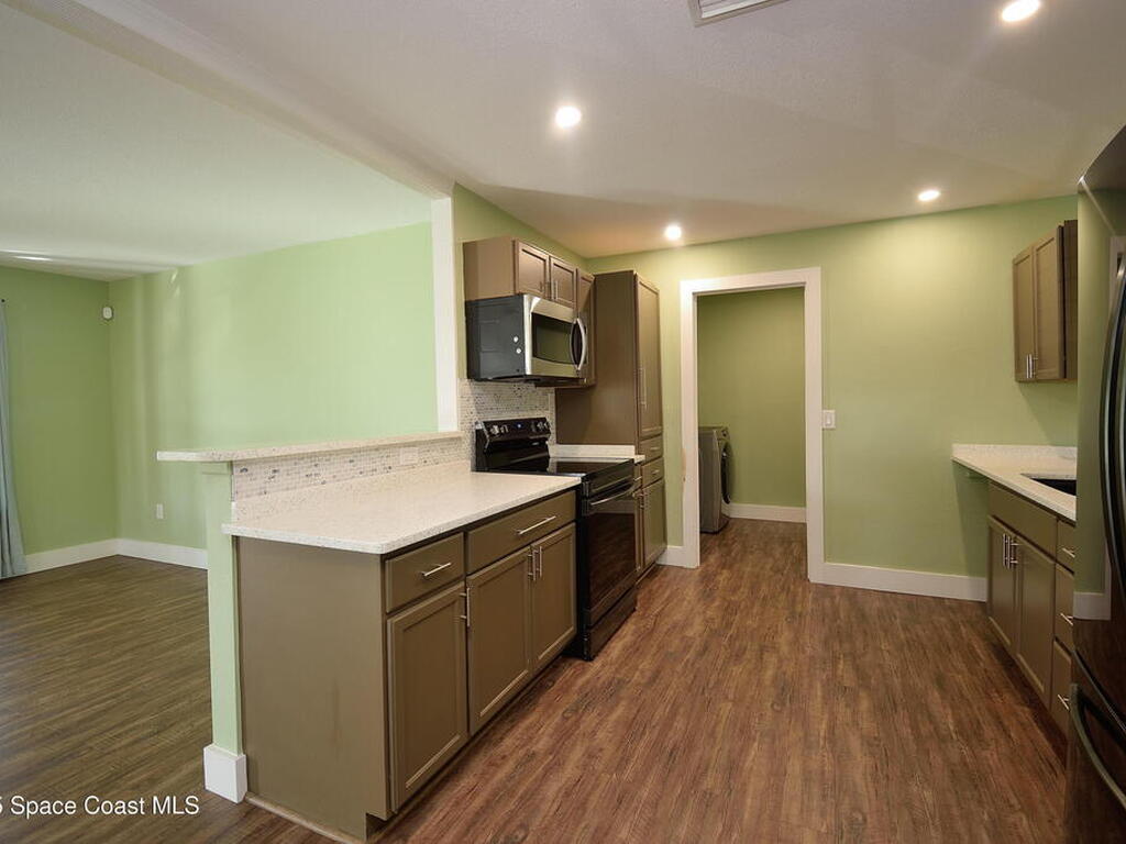 833 Chickasaw Avenue, Melbourne, FL 32935