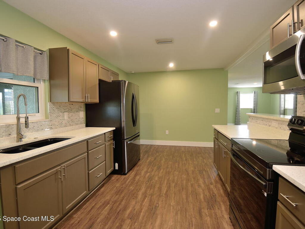 833 Chickasaw Avenue, Melbourne, FL 32935