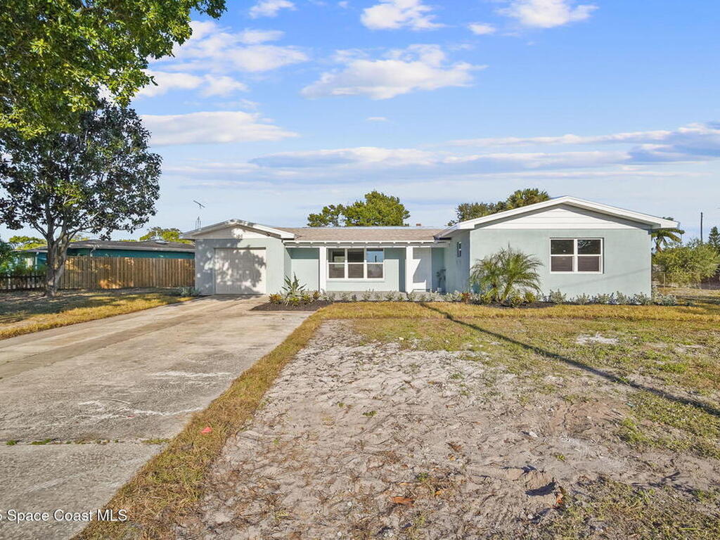 100 Charles Drive, Melbourne, FL 32935