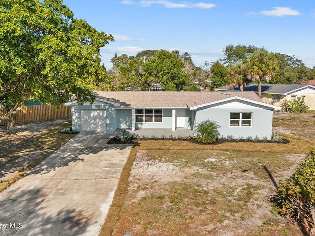 100 Charles Drive, Melbourne, FL 32935
