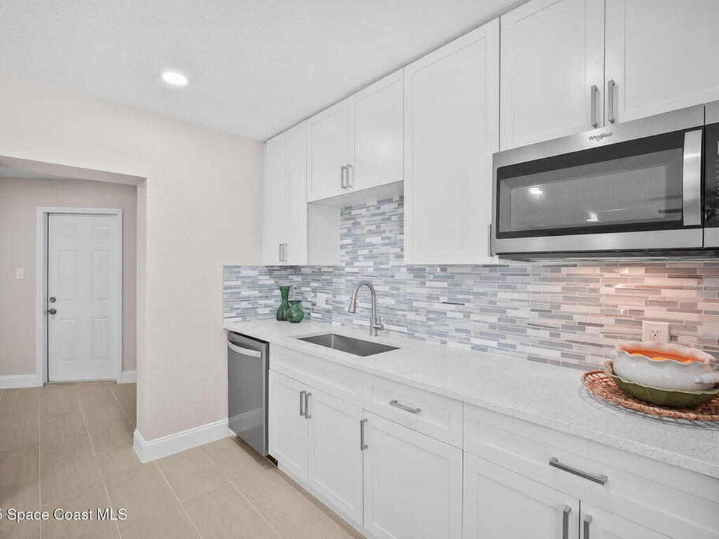 100 Charles Drive, Melbourne, FL 32935