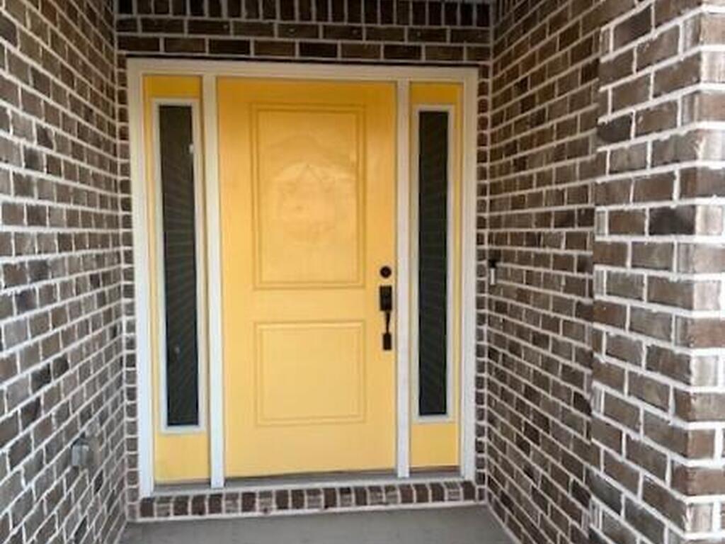 208 Lagoon Mist Court, Oak Hill, FL 32759