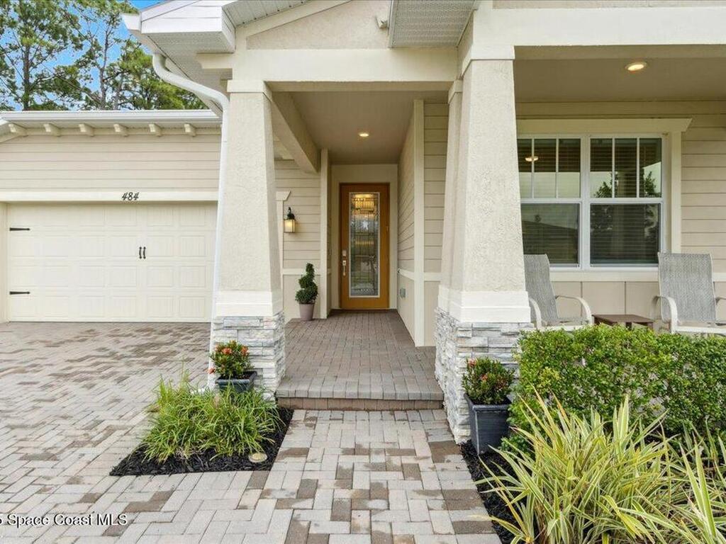 484 Veridian Circle, Palm Bay, FL 32907