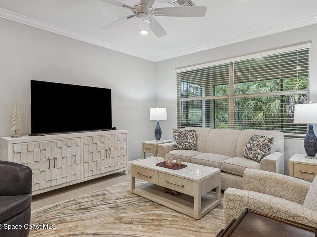 484 Veridian Circle, Palm Bay, FL 32907