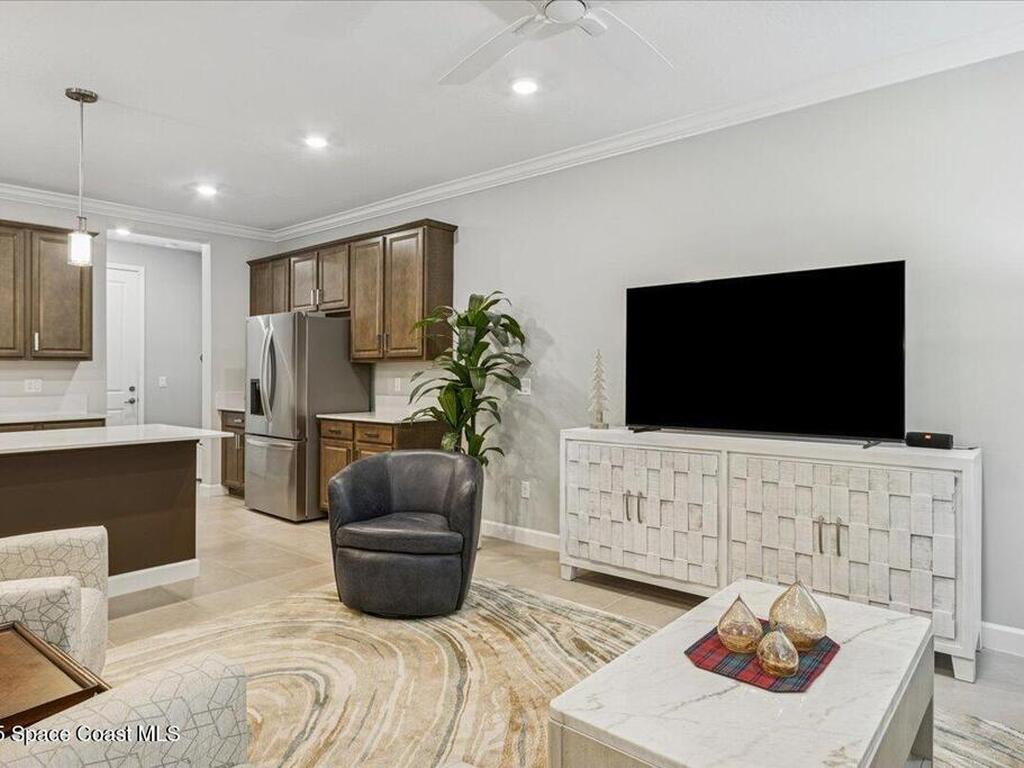 484 Veridian Circle, Palm Bay, FL 32907