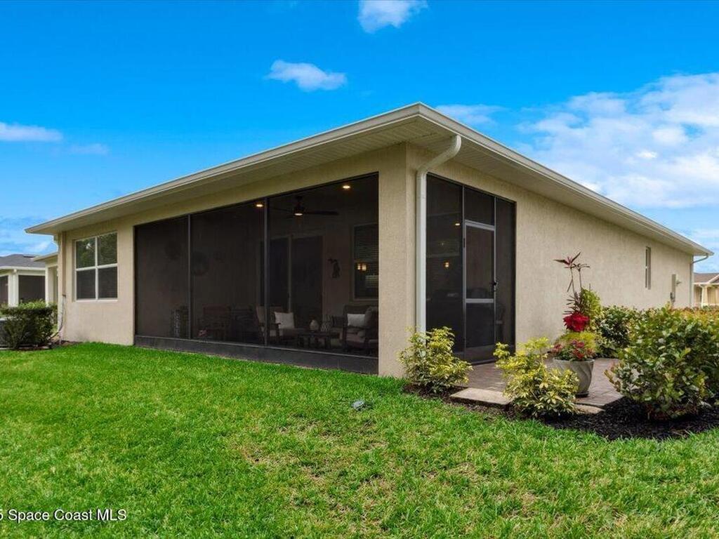 484 Veridian Circle, Palm Bay, FL 32907