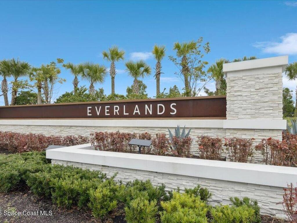 484 Veridian Circle, Palm Bay, FL 32907