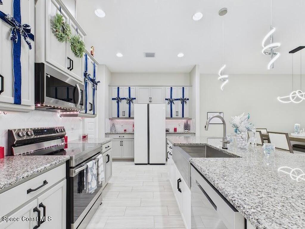 2940 Avalonia Drive, Melbourne, FL 32940