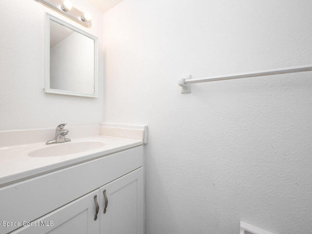 2230 Golf Isle Drive, Melbourne, FL 32935